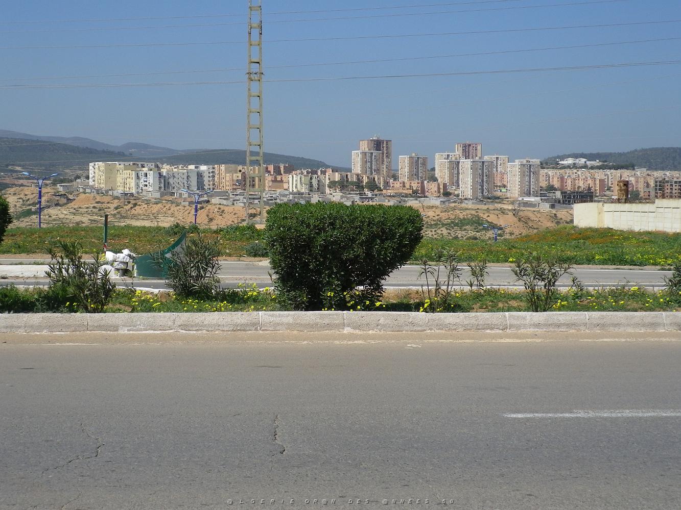 1348 a gauche arzew village.JPG